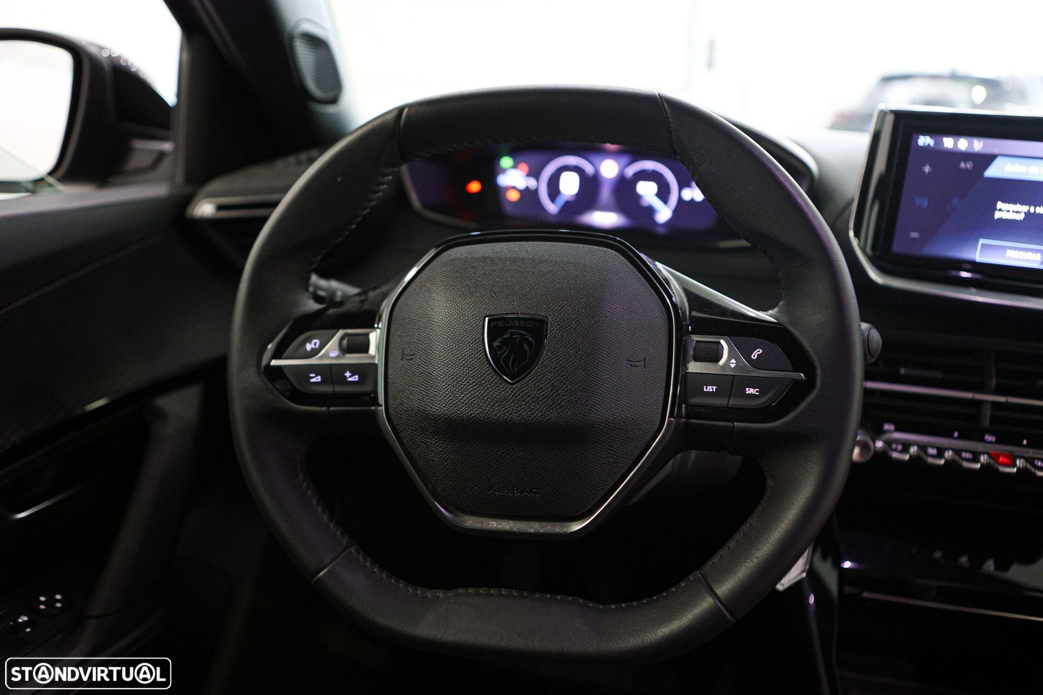 Peugeot 2008 1.2 PureTech Allure - 24
