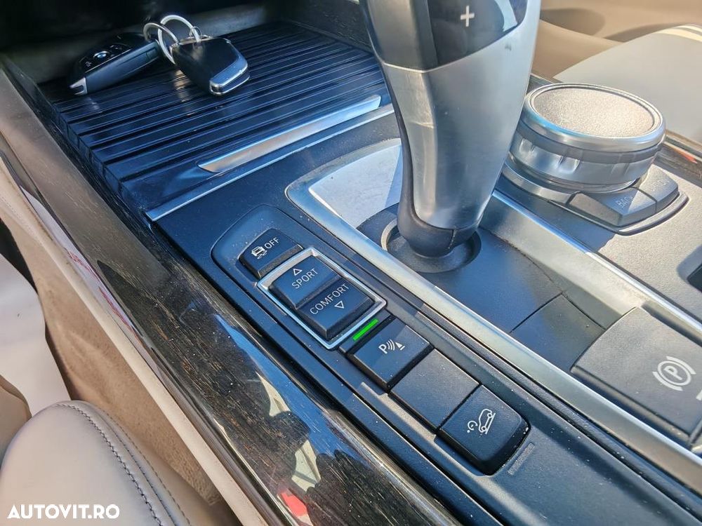 BMW X5 xDrive30d Sport-Aut. - 13