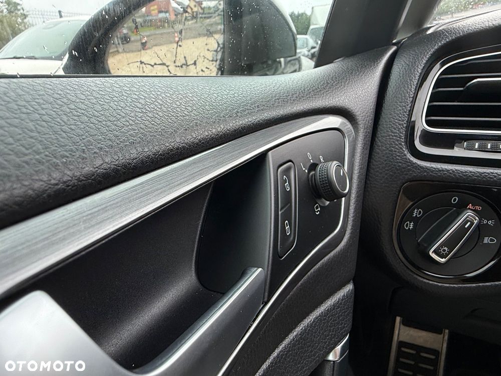 Volkswagen Golf - 17