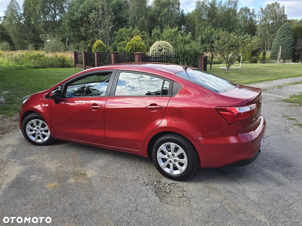 Kia Rio 1.2 L - 17