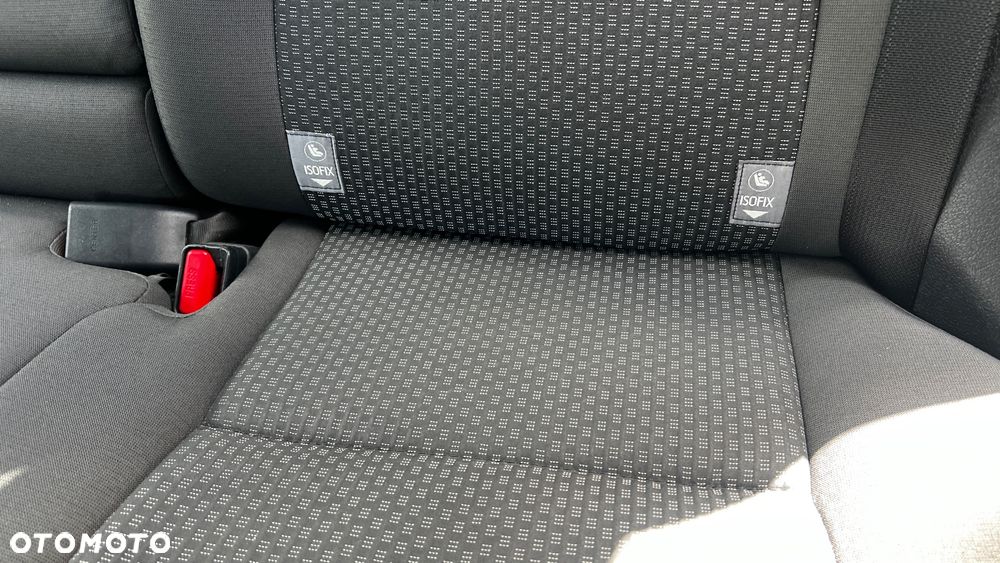 Toyota Corolla 1.6 Active - 24