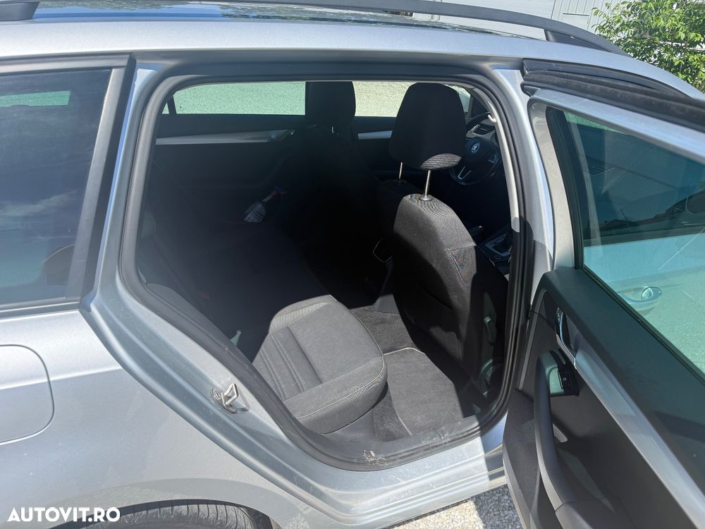 Skoda Octavia 2.0 TDI DSG Drive - 8