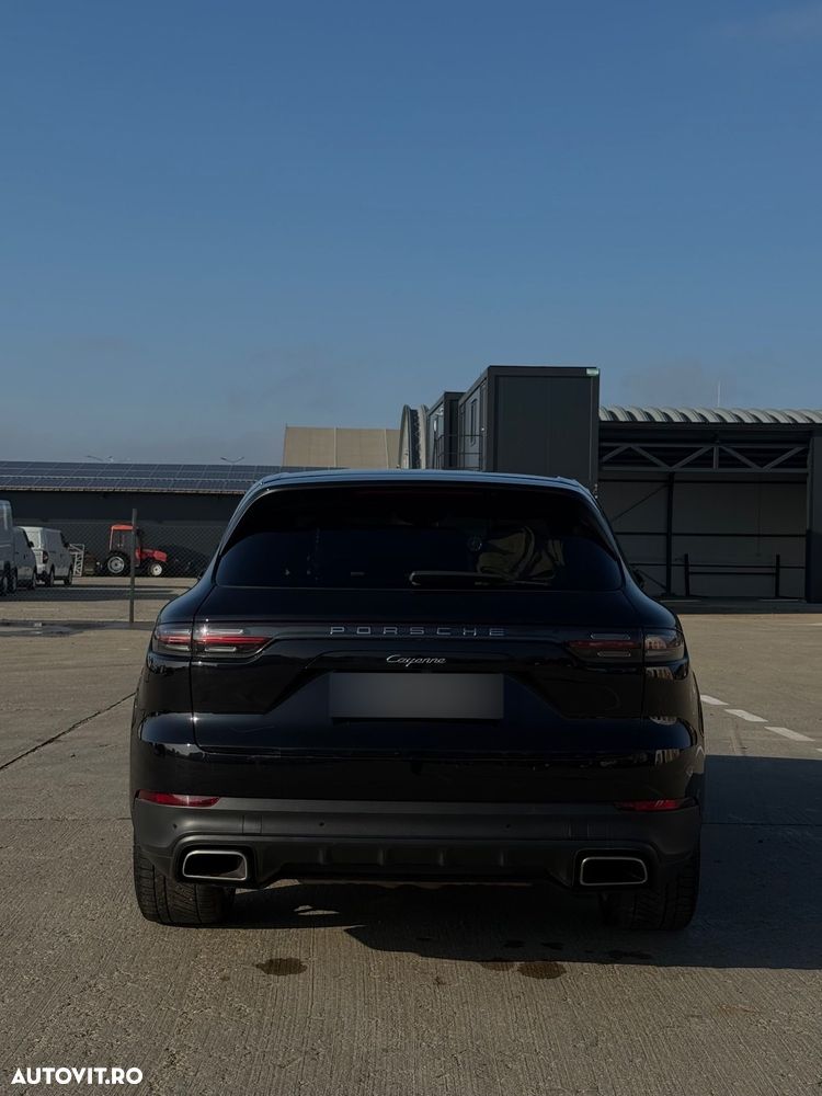 Porsche Cayenne Standard - 3