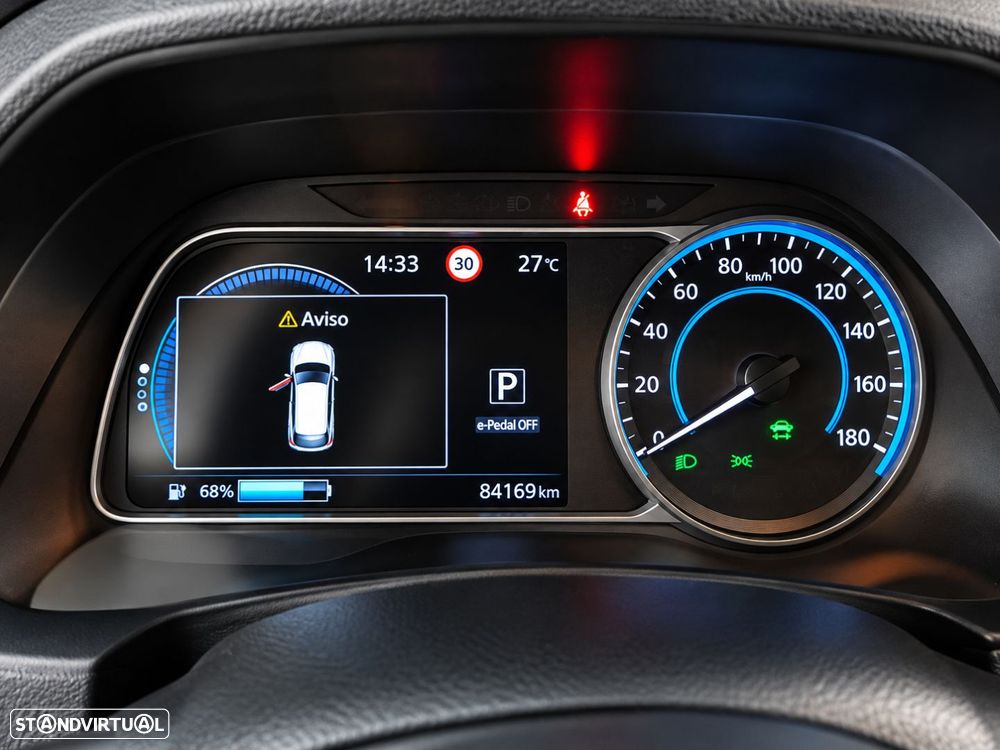 Nissan Leaf - 6