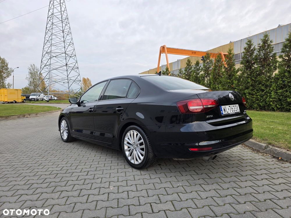 Volkswagen Jetta 1.4 TSI BMT Highline DSG - 5