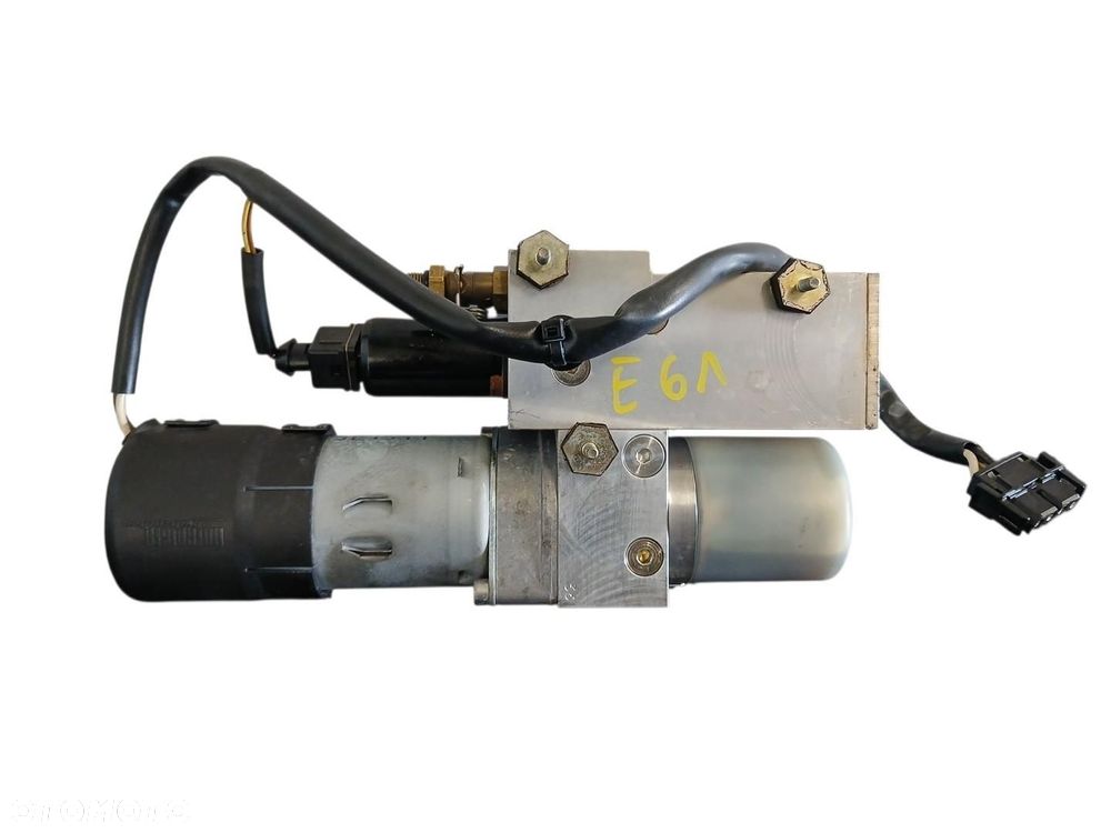 POMPA HYDRAULICZNA KLAPY TYŁ BMW E61 7111867 E61 - 1