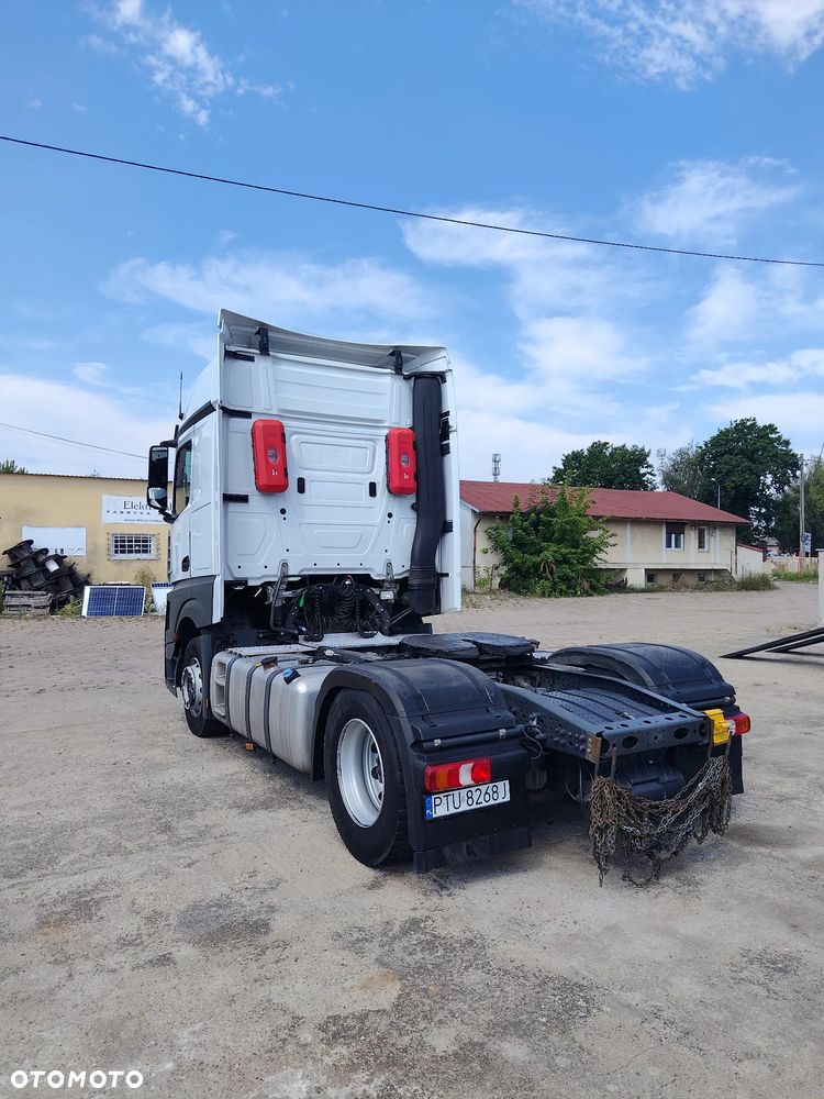 Mercedes-Benz Actros - 4