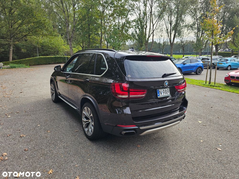 BMW X5 xDrive50i - 13