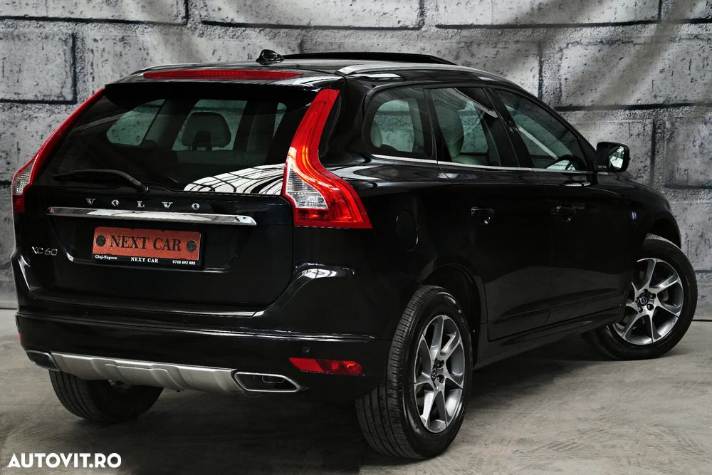 Volvo XC 60 D5 AWD Geartronic Ocean Race - 5
