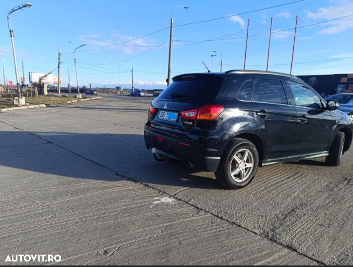 Mitsubishi ASX - 2