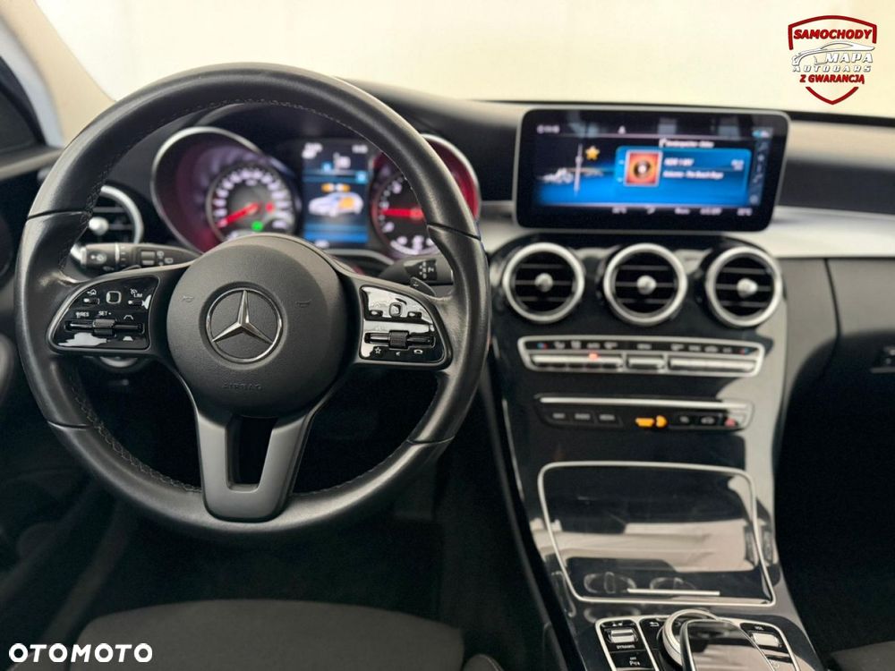 Mercedes-Benz Klasa C 200 d 9G-TRONIC - 21