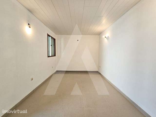 Garagem com 6 divisões localizada na Praia da Vagueira - Grande imagem: 3/12