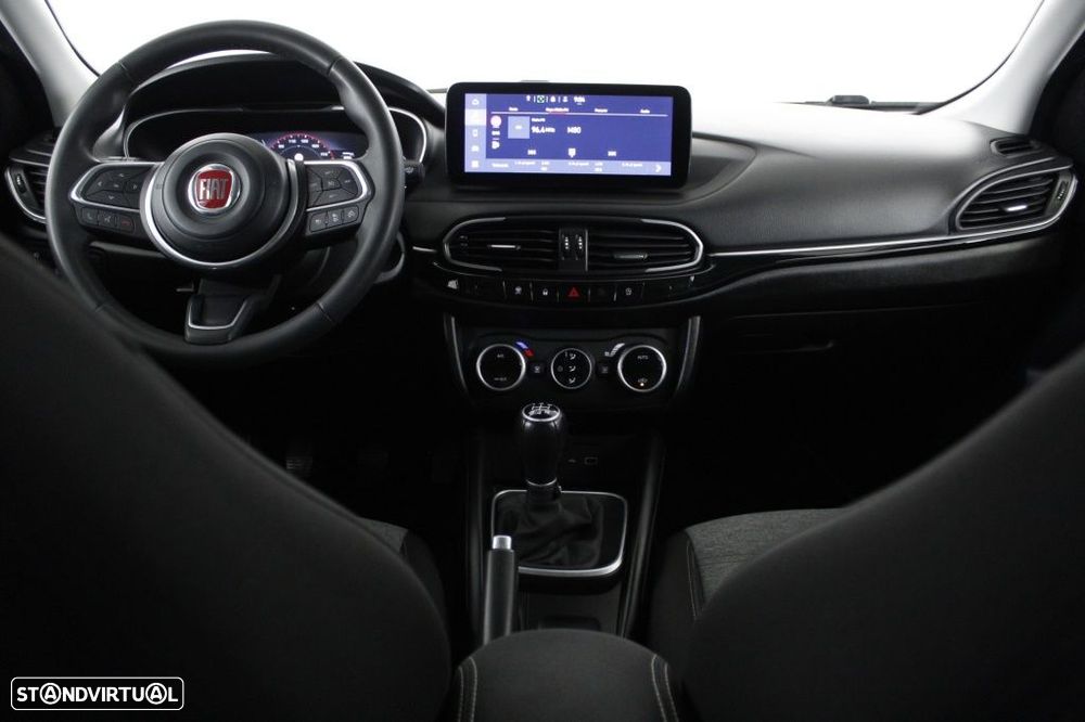 Fiat Tipo Station Wagon Cross 1.0 GSE T3 Cross - 18
