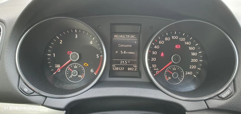 VW Golf 2.0 TDi Confortline - 5