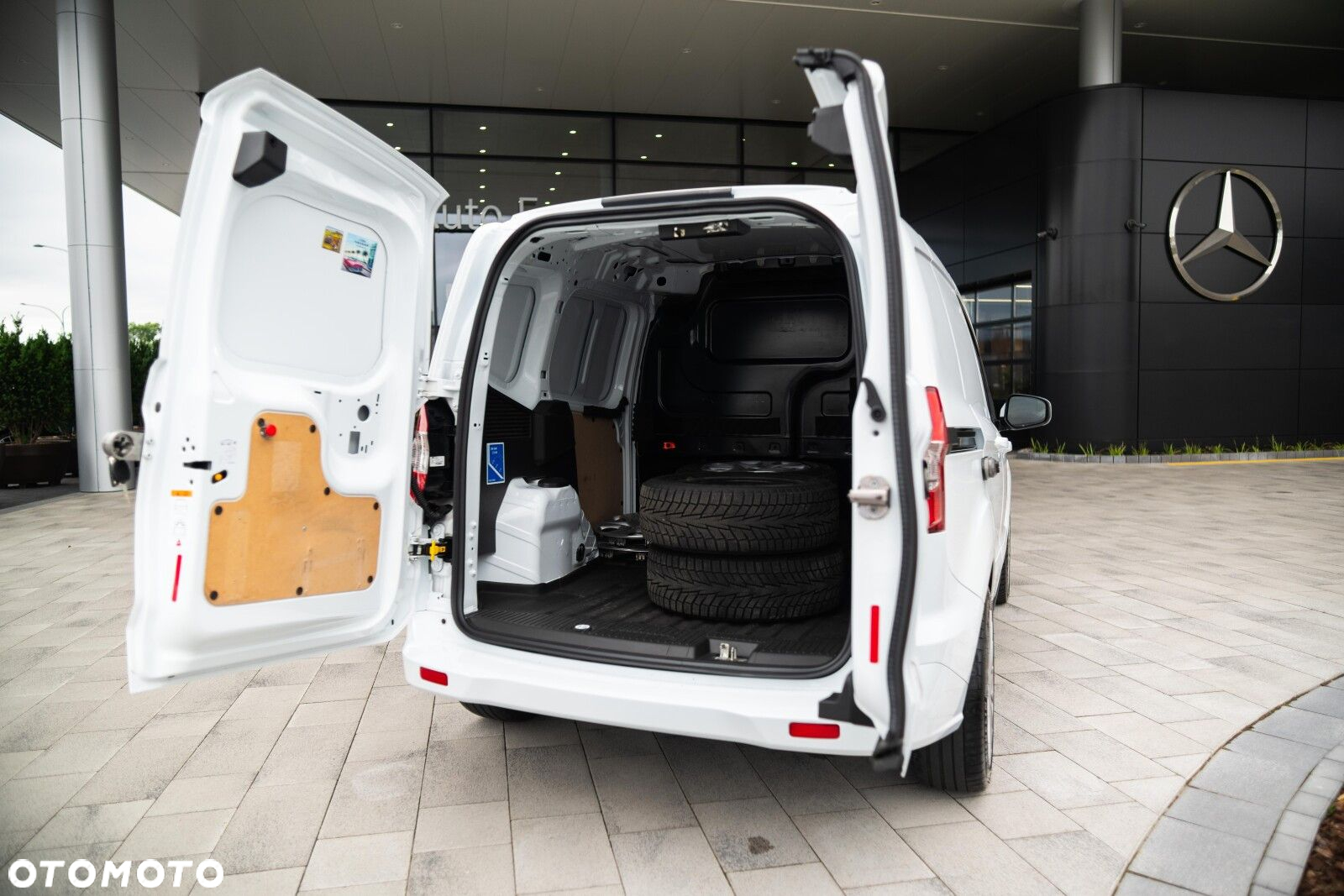 Ford transit-courier EcoBoost Trend - 25