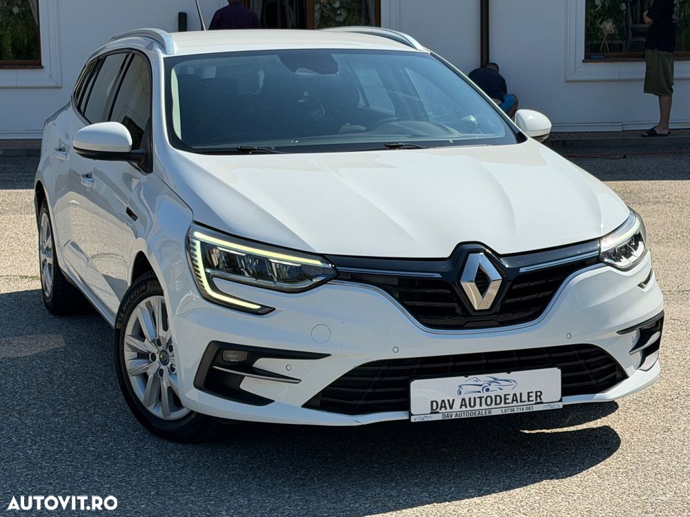 Renault Megane E-TECH 160 BUSINESS EDITION - 10