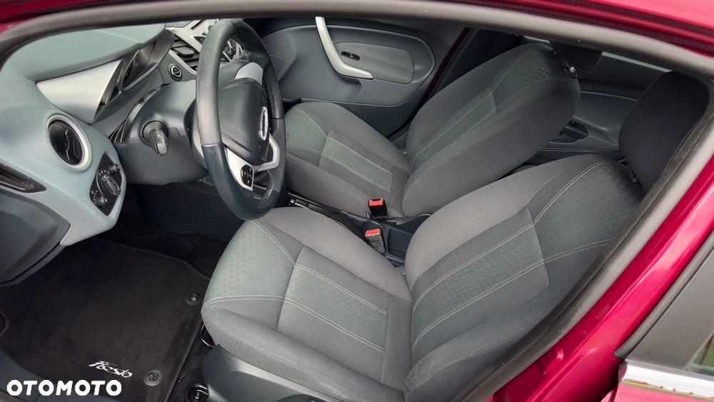 Ford Fiesta - 20