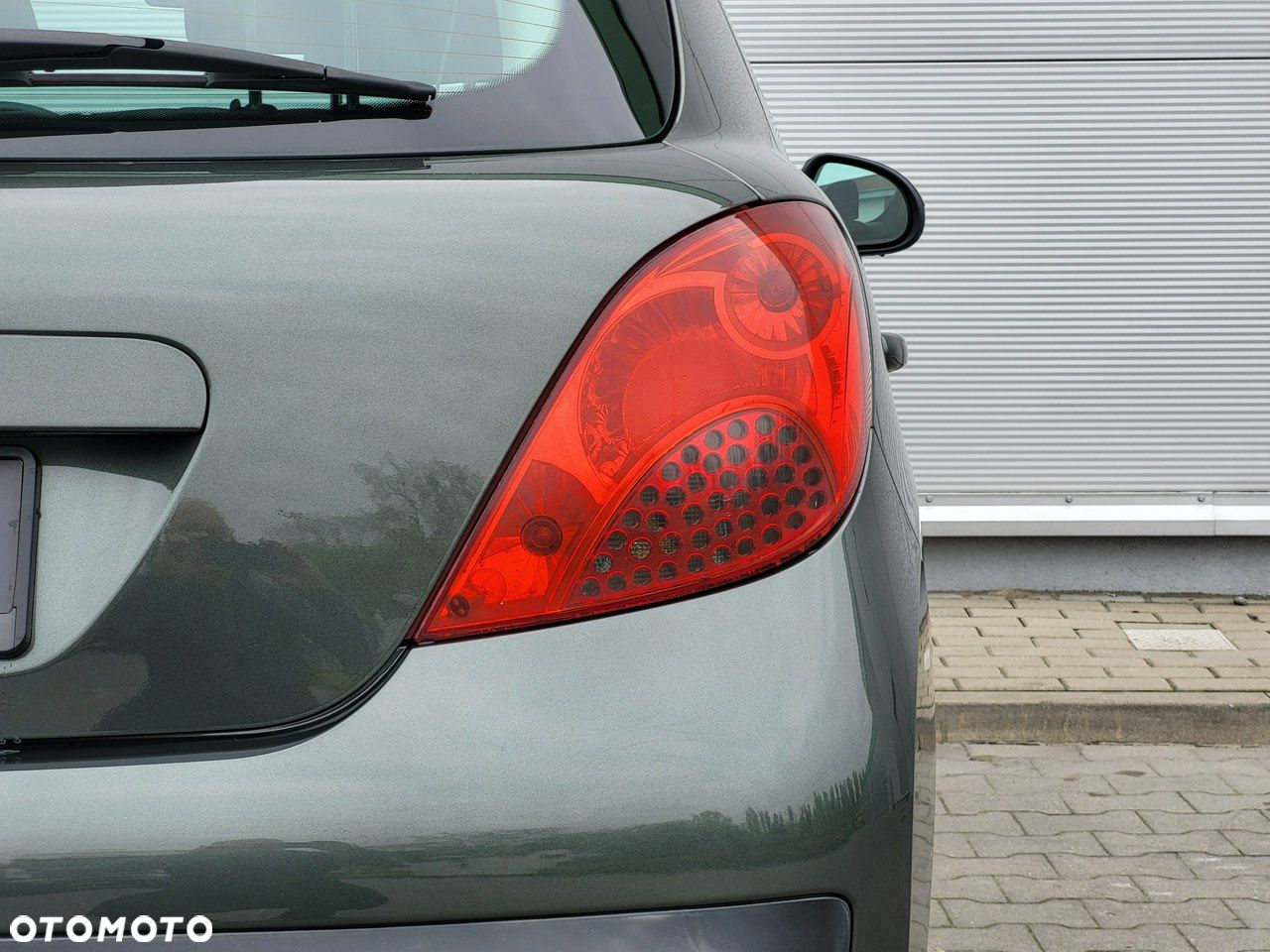 Peugeot 207 - 16