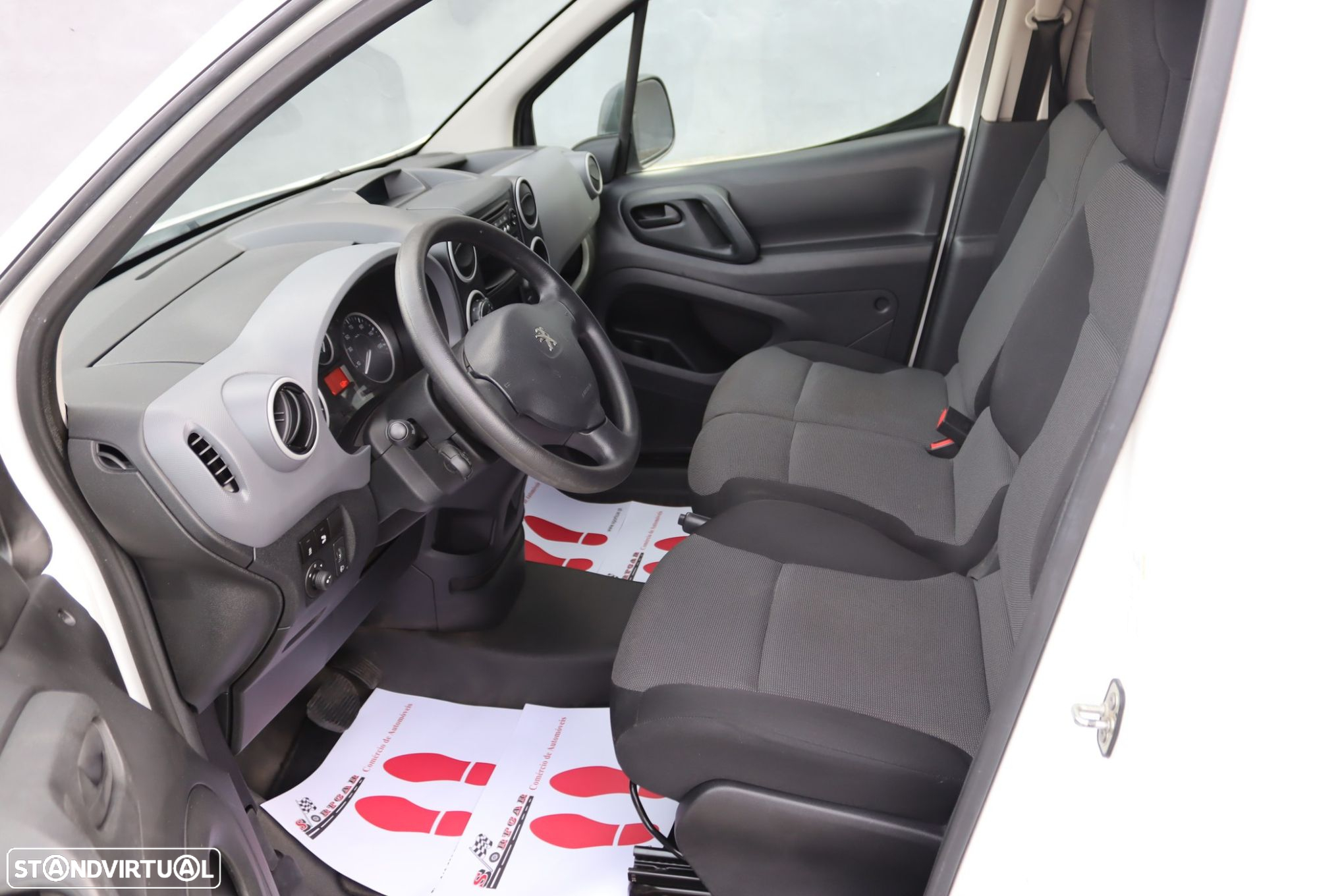 Peugeot e-Partner 50 kWh Premium Longa - 12