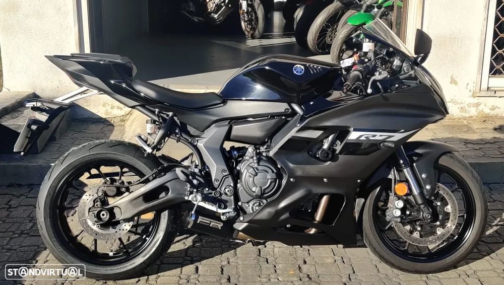 Yamaha R 7 - 3