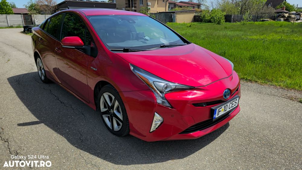 Toyota Prius Hybrid - 3