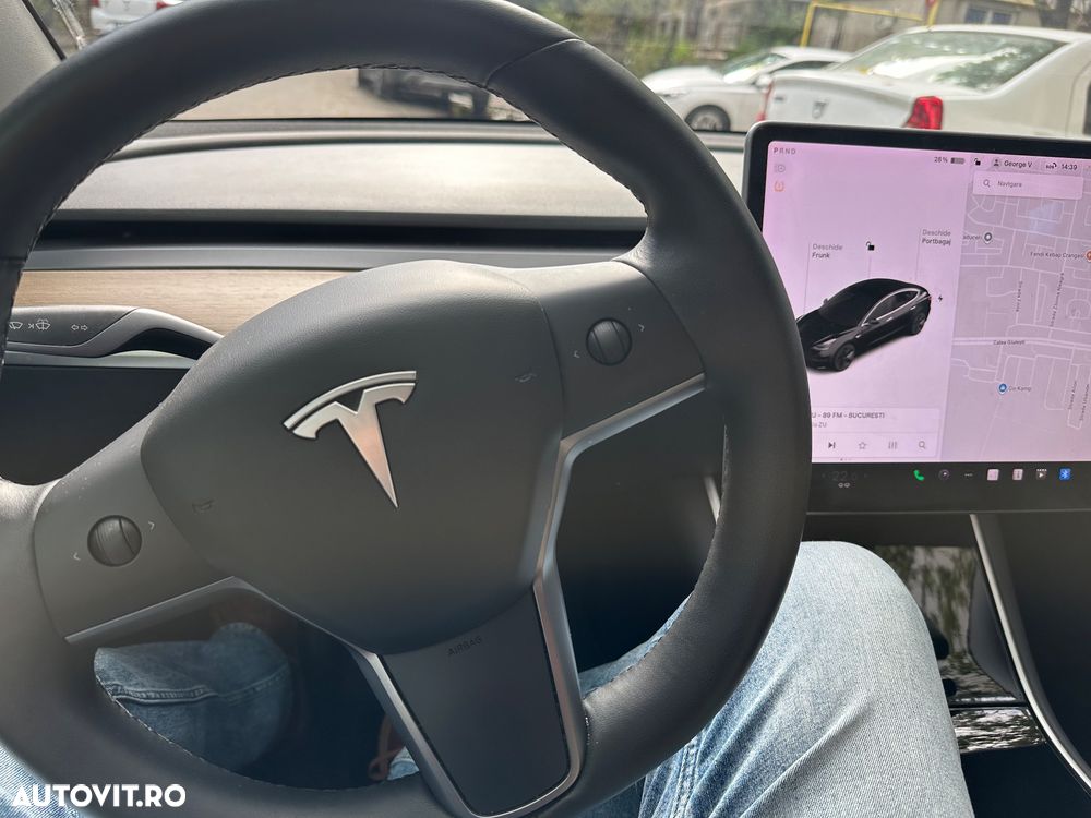 Tesla Model 3 Standard Reichweite Plus Hinterradantrieb - 11