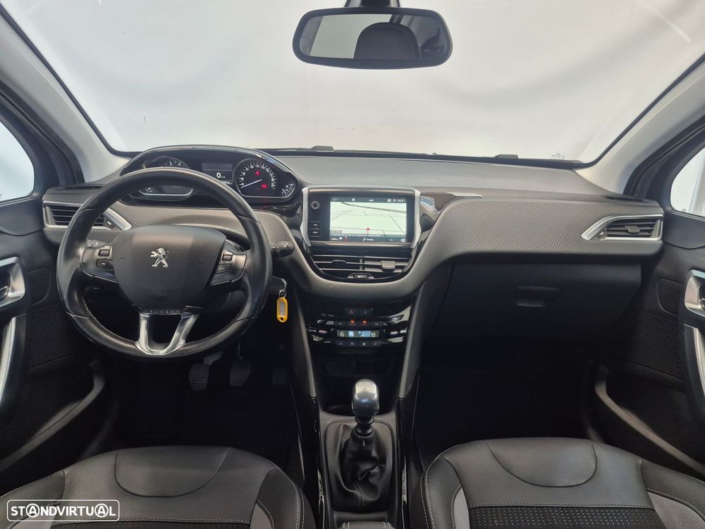 Peugeot 2008 1.2 PureTech Allure - 9