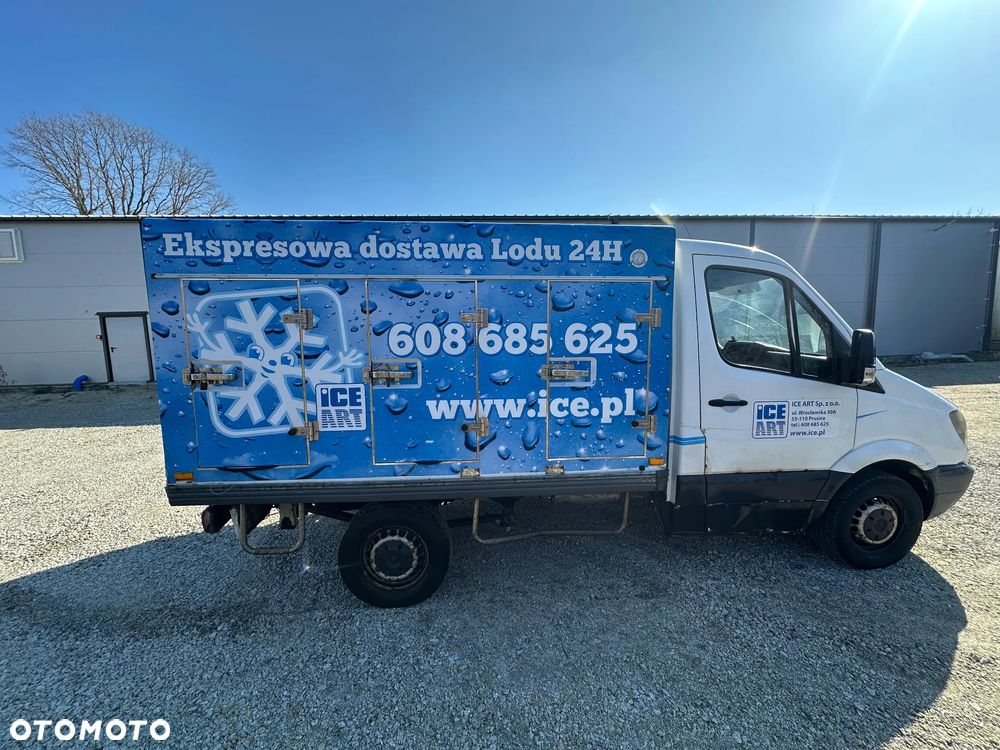 Mercedes-Benz Sprinter - 4