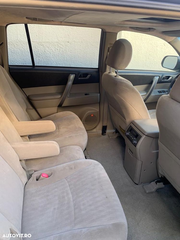 Toyota Highlander - 4