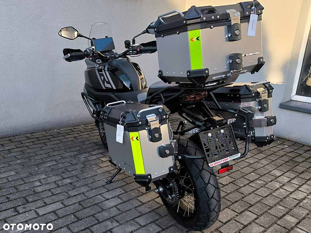 QJMOTOR SRT 600SX - 13