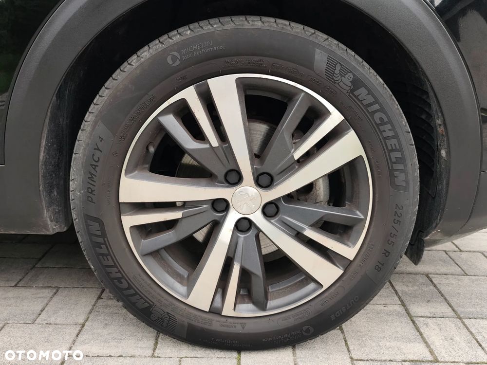 Peugeot 3008 PureTech 130 Stop & Start GPF Allure - 31