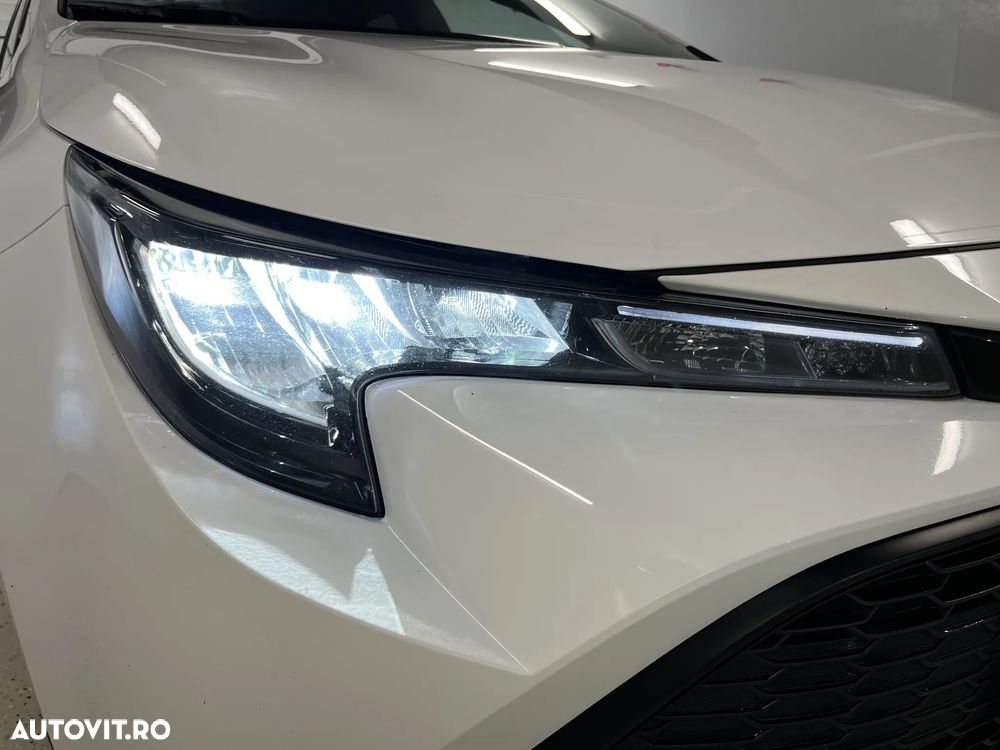 Toyota Corolla 1.8 Business Edition - 27