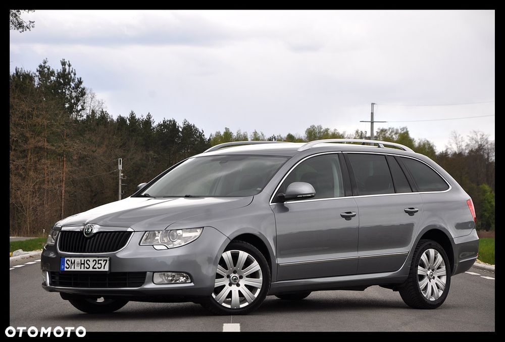 Skoda Superb 2.0 TDI Exclusive - 2