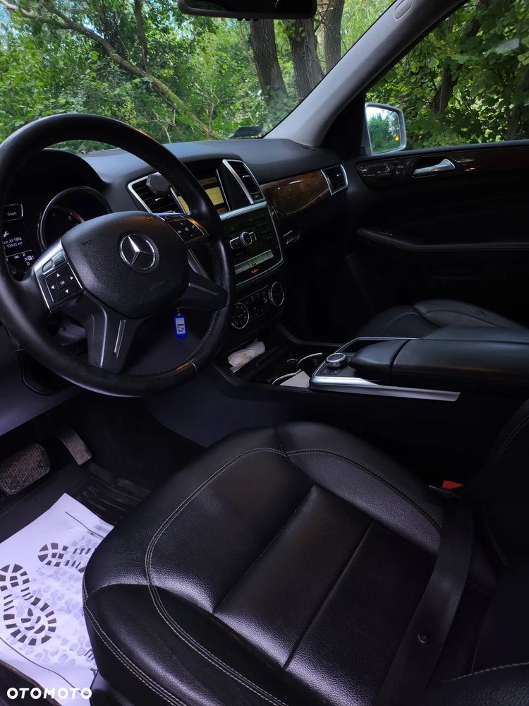 Mercedes-Benz ML - 20
