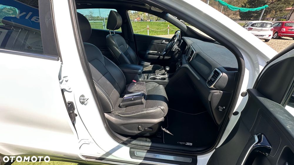 Kia Sportage 2,0 CRDI AWD GT Line - 9