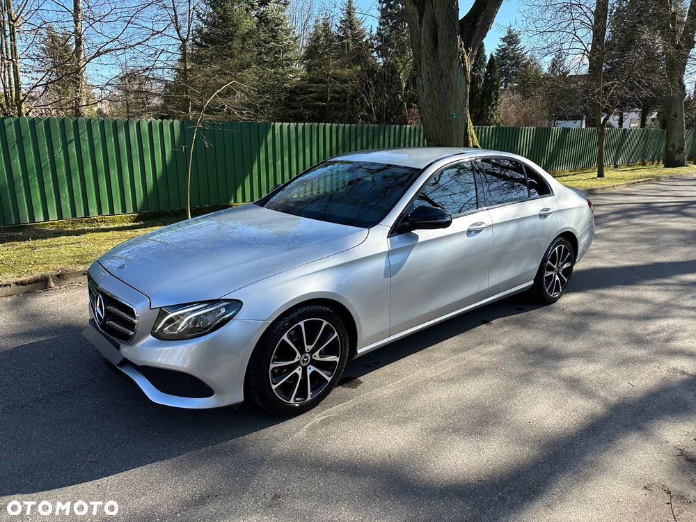 Mercedes-Benz Klasa E 220 d 9G-TRONIC Sportstyle Edition - 3