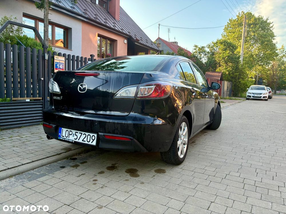 Mazda 3 2.0 Exclusive + - 5