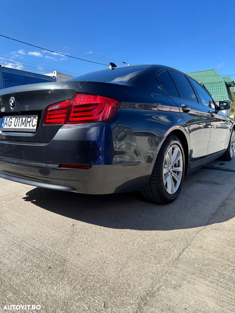 BMW Seria 5 520d - 5