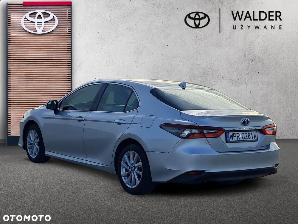Toyota Camry 2.5 Hybrid Comfort CVT - 4