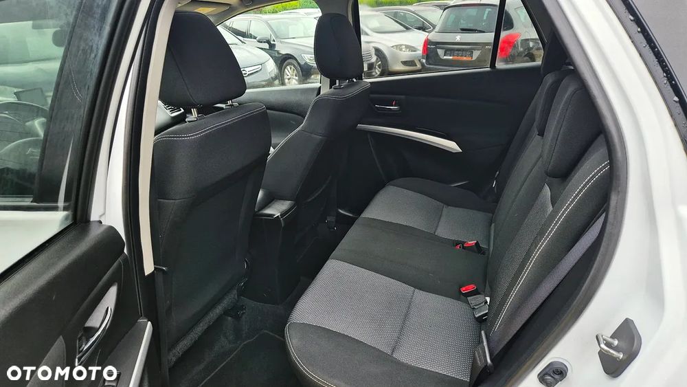 Suzuki SX4 S-Cross 1.6 VVT 4x2 limited+ - 31