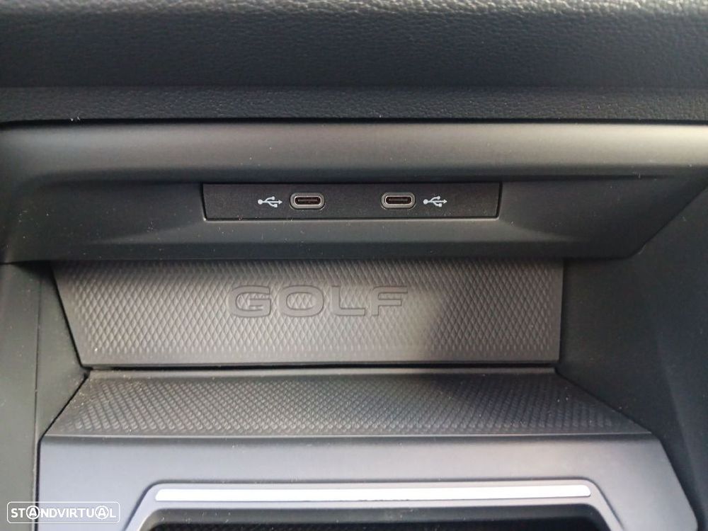 VW Golf 2.0 TDI GTD DSG - 37