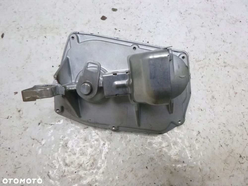 MITSUBISHI CANTER FUSO 3.0 D NASTAWNIK PRZEPUSTNICA - 4