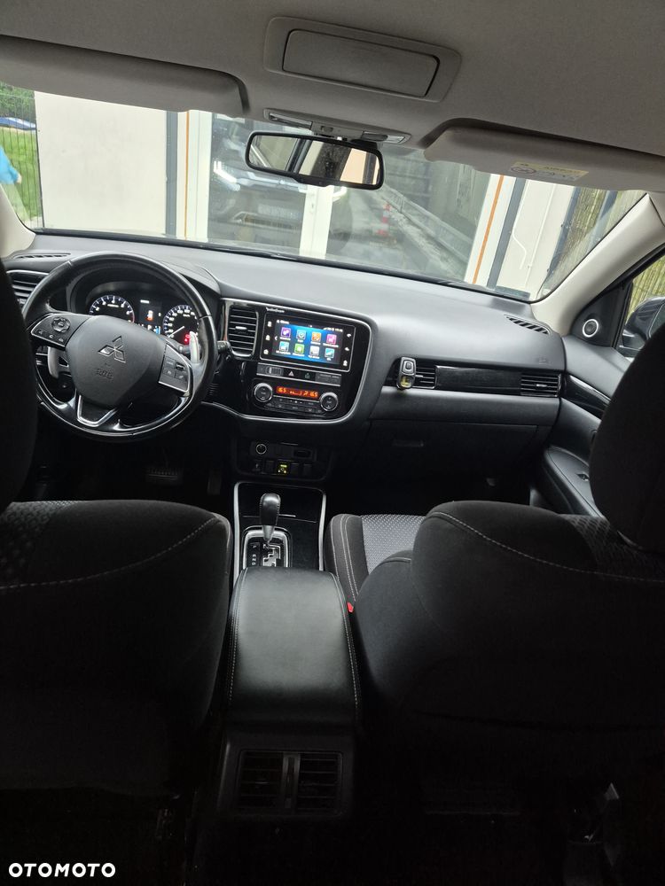 Mitsubishi Outlander 2.0 Intense + SDA 4WD CVT - 8