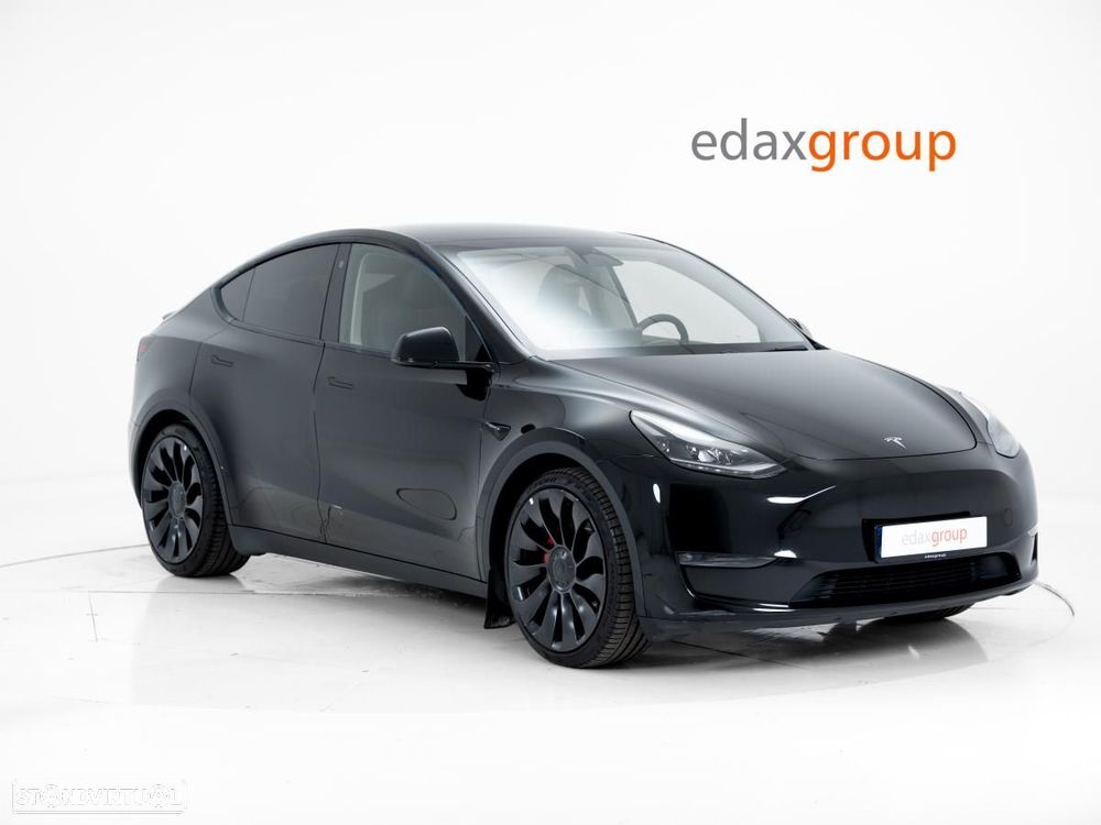 Tesla Model Y Performance Dual Motor AWD - 2