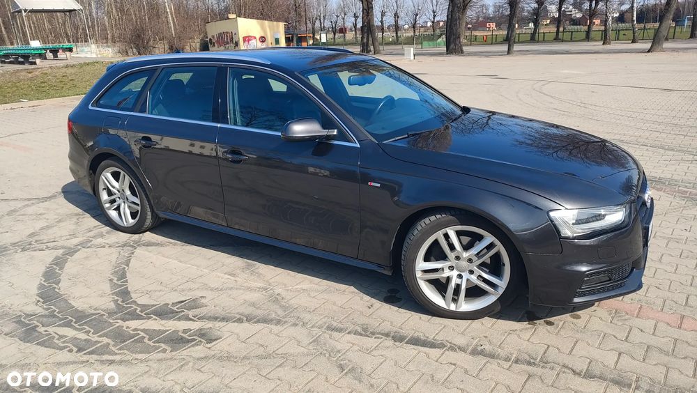 Audi A4 Avant 2.0 TDI DPF clean diesel quattro S tronic S line Sportpaket - 8