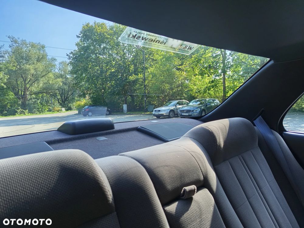 Toyota Camry - 19