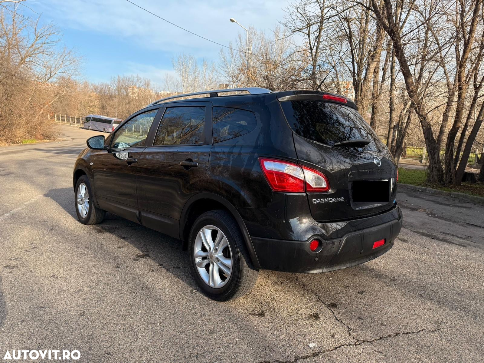 Nissan Qashqai+2 - 3