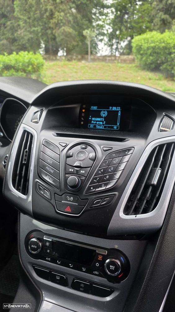 Ford Focus SW 1.6 TDCi Titanium - 11