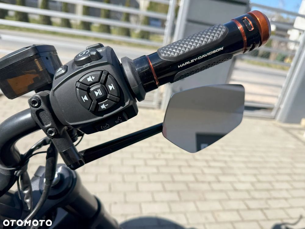 Harley-Davidson Sportster - 10