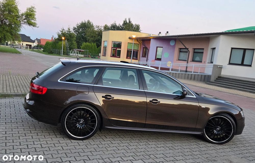 Audi A4 Avant 2.0 TDI DPF clean diesel quattro S tronic S line Sportpaket - 36